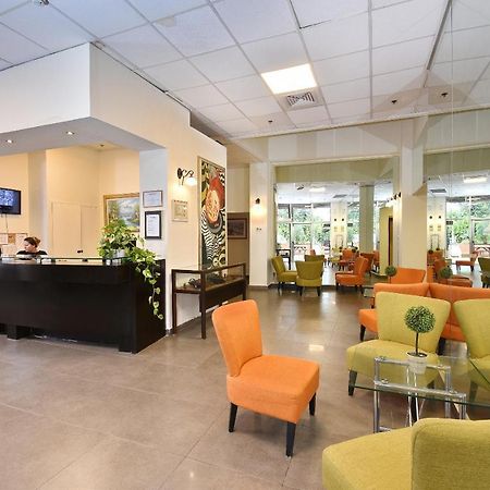 Pearl Of The Valley Hotel Kfar Tavor Esterno foto