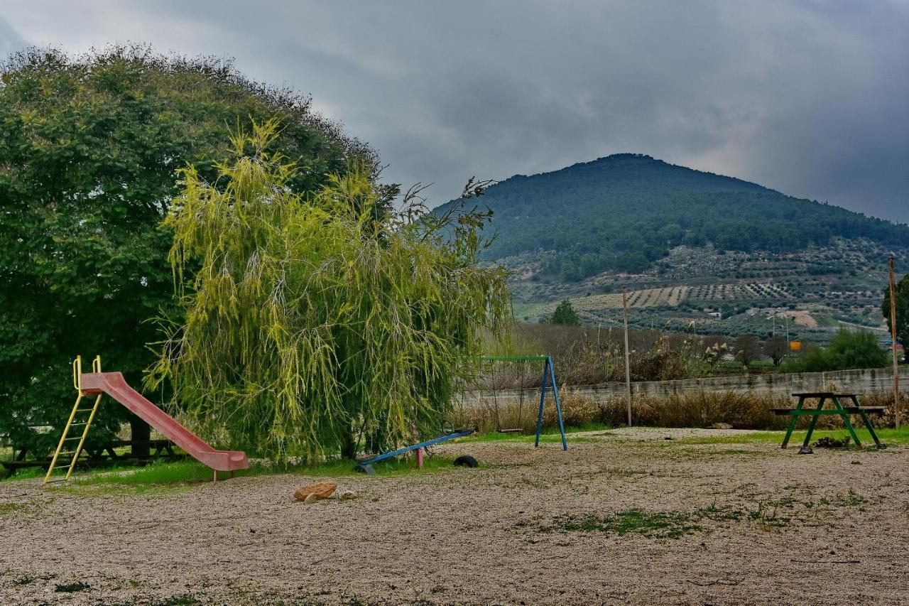 Pearl Of The Valley Hotel Kfar Tavor Esterno foto