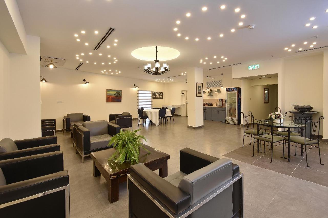 Pearl Of The Valley Hotel Kfar Tavor Esterno foto
