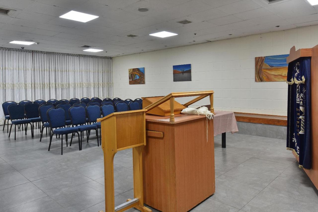 Pearl Of The Valley Hotel Kfar Tavor Esterno foto