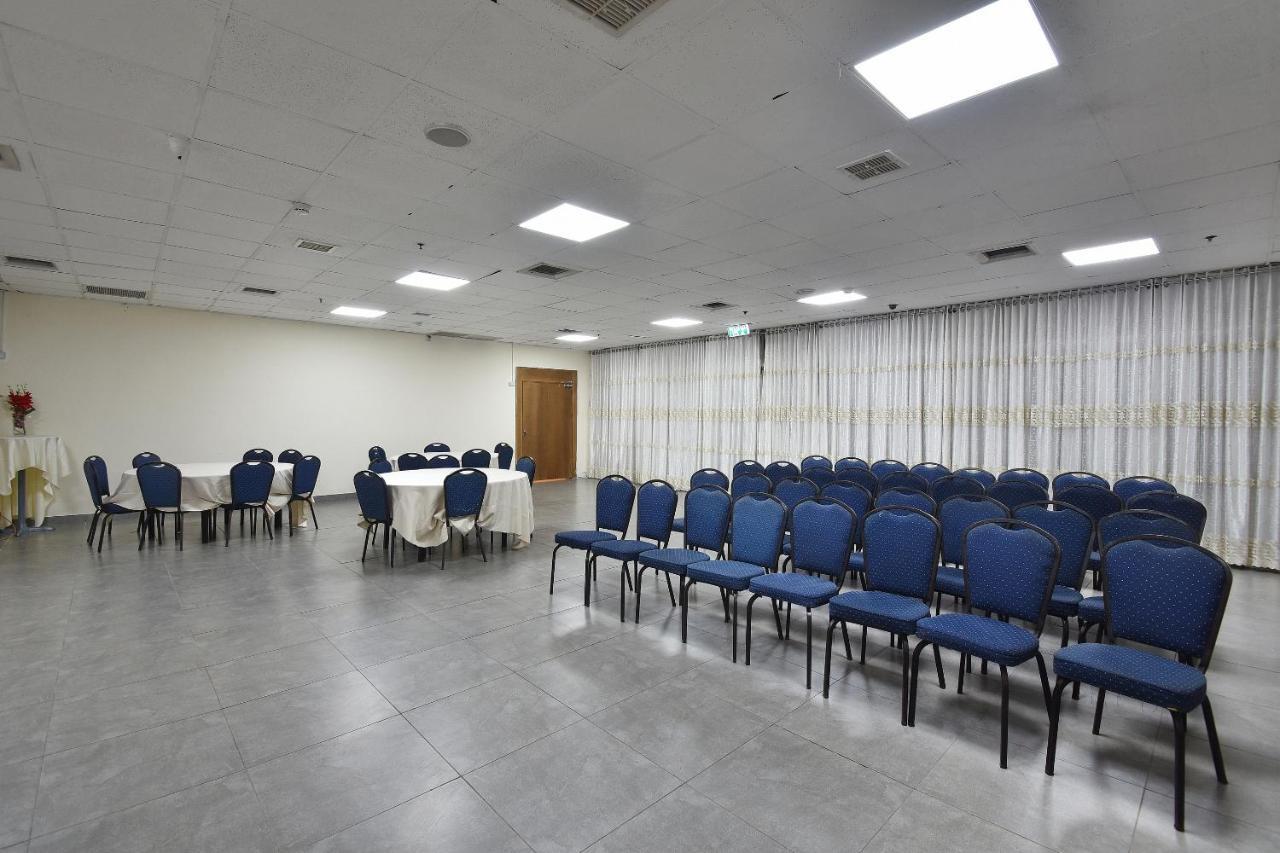 Pearl Of The Valley Hotel Kfar Tavor Esterno foto