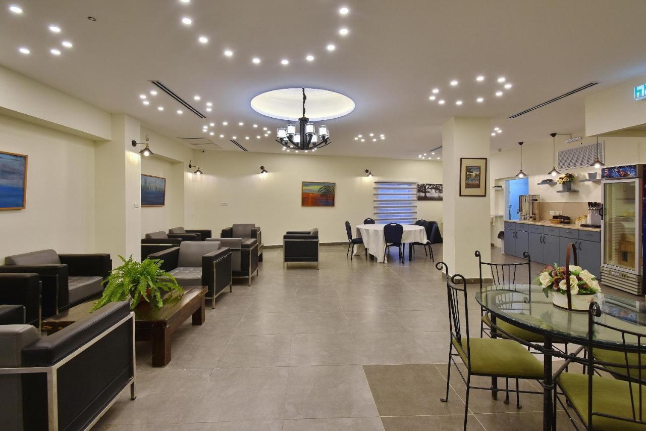Pearl Of The Valley Hotel Kfar Tavor Esterno foto